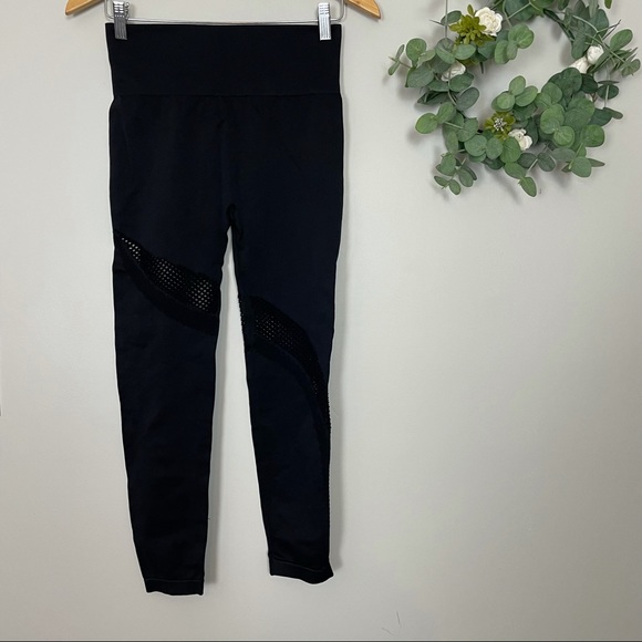 Zyia Angle Performance Hi-Rise 7/8 24” - Picture 3 of 8